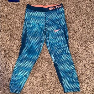 Nike capri’s